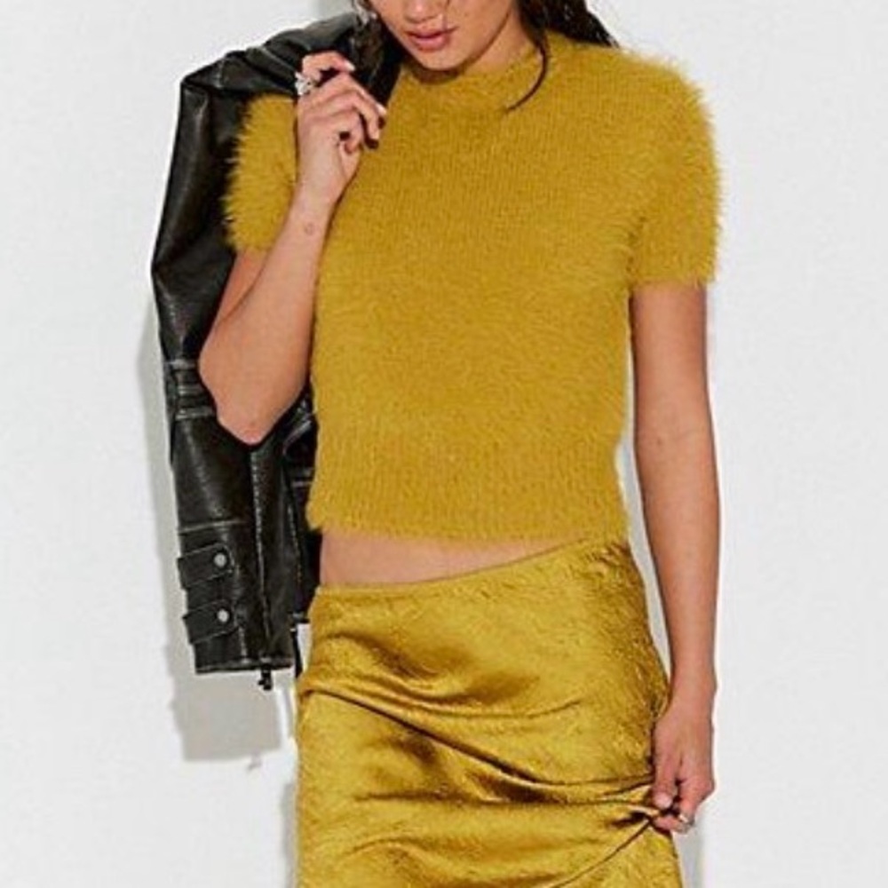 NWT free people Alexandra faux fur top. Brand new with tags S